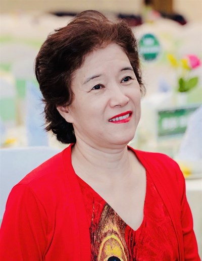 Về Nguyễn Thị Minh Lý - Bà ngoại đi phượt